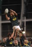 11 November 2017; Eben Etzebeth of South Africa claims the lineout during the Guinness Series International match between Ireland and South Africa at the Aviva Stadium in Dublin. Photo by Matt Browne/Sportsfile