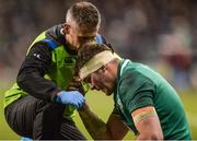 25 November 2017; Peter O’Mahony of Ireland is treated by a medic during the Guinness Series International match between Ireland and Argentina at the Aviva Stadium in Dublin. Photo by Piaras Ó Mídheach/Sportsfile