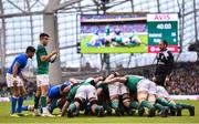 10 February 2018; Conor Murray of Ireland prepares to put the ball in for a scrum during the Six Nations Rugby Championship match between Ireland and Italy at the Aviva Stadium in Dublin. Photo by David Fitzgerald/Sportsfile
