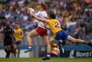 14 July 2018; Peter Harte of Tyrone in action against David Murray of Roscommon during the GAA Football All-Ireland Senior Championship Quarter-Final Group 2 Phase 1 match between Tyrone and Roscommon at Croke Park in Dublin. Photo by Ray McManus/Sportsfile