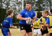 17 July 2018; Leinster's Sean O'Brien in action with participants during the Bank of Ireland Leinster Rugby Summer Camp at Tullow RFC, in Roscat, Tullow, Co. Carlow. Photo by Seb Daly/Sportsfile