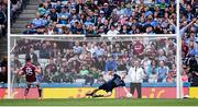 11 August 2018; Dublin goalkeeper Stephen Cluxton saves a penalty from Eamonn Brannigan of Galway during the GAA Football All-Ireland Senior Championship semi-final match between Dublin and Galway at Croke Park in Dublin. Photo by Stephen McCarthy/Sportsfile