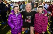 11 November 2018; Brian Power with twins Leah, left, and Hannah, age 10, from Raheny, Co. Dublin, ahead of the Remembrance Run 5K 2018 at the Phoenix Park in Dublin. Photo by Sam Barnes/Sportsfile