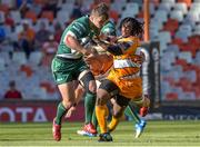 1 December 2018; Tom Farrell of Connacht in action against Joseph Dweba of Toyota Cheetahs during the Guinness PRO14 Round 10 match between Toyota Cheetahs and Connacht at Toyota Stadium in Bloemfontein, South Africa. Photo by Frikkie Kapp/Sportsfile