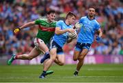 10 August 2019; David Byrne of Dublin and Diarmuid O'Connor of Mayo during the GAA Football All-Ireland Senior Championship Semi-Final match between Dublin and Mayo at Croke Park in Dublin. Photo by Stephen McCarthy/Sportsfile