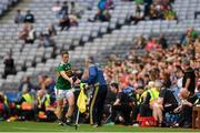 11 August 2019; Stephen O'Brien of Kerry shakes hands with Kerry manager Peter Keane after being shown a black card by referee Maurice Deegan during the GAA Football All-Ireland Senior Championship Semi-Final match between Kerry and Tyrone at Croke Park in Dublin. Photo by Eóin Noonan/Sportsfile