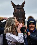 12 March 2020; Syndicate member Anna Morgan kisses Lisnagar Oscar after winning the Paddy Power Stayers' Hurdle on Day Three of the Cheltenham Racing Festival at Prestbury Park in Cheltenham, England. Photo by David Fitzgerald/Sportsfile