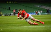 22 August 2020; Andrew Conway of Munster scores his side's first try during the Guinness PRO14 Round 14 match between Leinster and Munster at the Aviva Stadium in Dublin. Photo by David Fitzgerald/Sportsfile