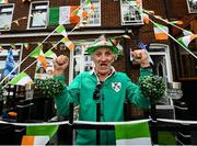10 August 2021; Resident of Portland Row Richard Smithers celebrates as Team Ireland women's lightweight gold medallist Kellie Harrington returns home to Portland Row in Dublin from the Tokyo 2020 Summer Olympic Games. Photo by David Fitzgerald/Sportsfile
