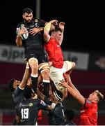 25 September 2021; Ruben Van Heerden of Cell C Sharks takes possession in a line-out ahead of Munster captain Peter O'Mahony during the United Rugby Championship match between Munster and Cell C Sharks at Thomond Park in Limerick. Photo by Seb Daly/Sportsfile