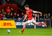 25 September 2021; Ben Healy of Munster kicks a penalty during the United Rugby Championship match between Munster and Cell C Sharks at Thomond Park in Limerick. Photo by Seb Daly/Sportsfile