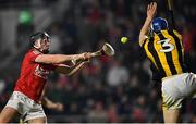 26 March 2022; Darragh Fitzgibbon of Cork shoots to score his side's first goal, despite the efforts of Huw Lawlor of Kilkenny during the Allianz Hurling League Division 1 Semi-Final match between Cork and Kilkenny at Páirc Ui Chaoimh in Cork. Photo by Piaras Ó Mídheach/Sportsfile