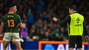 5 November 2022; South Africa assistant coach Felix Jones, right, speaks to Jesse Kriel of South Africa during the Bank of Ireland Nations Series match between Ireland and South Africa at the Aviva Stadium in Dublin. Photo by Brendan Moran/Sportsfile