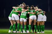 14 July 2023; Republic of Ireland players huddle before the women's friendly match between Republic of Ireland and Colombia at Meakin Park in Brisbane, Australia, ahead of the start of the FIFA Women's World Cup 2023. Photo by Stephen McCarthy/Sportsfile