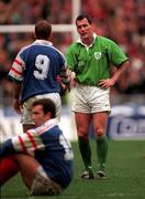 7 March 1998; Eric Elwood of Ireland shakes hands with Philippe Corbonneau of France after the Five Nations Rugby Championship match between France and Ireland at the Stade De France in Paris, France. Photo by Brendan Moran/Sportsfile