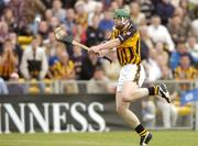 11 July 2004; Henry Shefflin, Kilkenny. Guinness Senior Hurling Championship Qualifier, Round 3, Galway v Kilkenny, Semple Stadium, Thurles, Co. Tipperary. Picture credit; Pat Murphy / SPORTSFILE