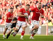 15 June 2024; Gavin Coombes of Munster makes a break during the United Rugby Championship semi-final match between Munster and Glasgow Warriors at Thomond Park in Limerick. Photo by Brendan Moran/Sportsfile