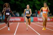 9 July 2024; Sophie Becker of Ireland, centre, competing in the Cork Airport women's 200m final during the Cork City Sports at MTU Athletics Track in Cork. Photo by Tyler Miller/Sportsfile
