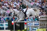 2 August 2024; Shane Sweetnam of Team Ireland riding James Kann Cruz during the jumping team final at the Château de Versailles during the 2024 Paris Summer Olympic Games in Paris, France. Photo by Stephen McCarthy/Sportsfile