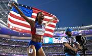 6 August 2024; Gabrielle Thomas of Team United States celebrates winning the women's 200m final at the Stade de France during the 2024 Paris Summer Olympic Games in Paris, France. Photo by Sam Barnes/Sportsfile