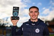 7 November 2024; Sean Boyd of Shelbourne with his SSE Airtricity / SWI Player of the Month Award for October 2024 at Tolka Park in Dublin. Photo by Piaras Ó Mídheach/Sportsfile