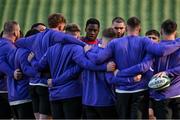 31 January 2025; England captain Maro Itoje speaks to his players in a huddle during an England rugby captain's run at the Aviva Stadium in Dublin. Photo by Sam Barnes/Sportsfile