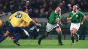 21 November 1998; Keith Wood, Ireland, in action against Romania. Rugby World Cup Qualifier, Ireland v Romania, Lansdowne Road, Dublin. Picture credit: Brendan Moran / SPORTSFILE