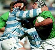 28 August 1999; Andy Ward, Ireland, is tackled by Agustin Canalda, Argentina. Rugby International, Ireland v Argentina, Lansdowne Road, Dublin. Picture credit: Brendan Moran / SPORTSFILE