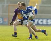 3 April 2005; Ross Munnelly, Laois, in action against Shane Cullen, Wexford. Allianz National Football League, Division 1B, Wexford v Laois, Wexford Park, Wexford. Picture credit; Matt Browne / SPORTSFILE