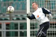 3 June 2005; Shay Given, Republic of Ireland, in action during squad training. Lansdowne Road, Dublin. Picture credit; David Maher / SPORTSFILE