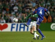 7 September 2005; Kevin Kilbane, Republic of Ireland, in action against Patrick Vieira, France. FIFA 2006 World Cup Qualifier, Group 4, Republic of Ireland v France, Lansdowne Road, Dublin. Picture credit; Brian Lawless / SPORTSFILE