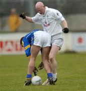 8 January 2006; Enda Noones, Kildare, in action against Seamus Shortt, Longford. O'Byrne Cup, First Round, Kildare v Longford, St. Conleth's Park, Newbridge, Co. Kidare. Picture credit: Damien Eagers / SPORTSFILE