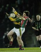 4 February 2006; Darragh O Se, Kerry, in action against Billy Joe Padden, Mayo. Allianz National Football League, Division 1A, Round 1, Kerry v Mayo, Austin Stack Park, Tralee, Co. Kerry. Picture credit: Ray McManus / SPORTSFILE