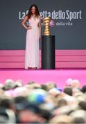 8 May 2014; The Giro D'Italia trophy 'Trofeo Senza Fine' is brought to the stage during the Giro d'Italia opening cermony. City Hall, Belfast, Co. Antrim. Picture credit: Stephen McCarthy / SPORTSFILE