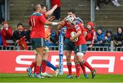 10 May 2014; Duncan Williams, Munster, is congratulated by team-mates Simon Zebo, Paddy Butler and Felix Jones after scoring his side's first try. Celtic League 2013/14, Round 22, Munster v Ulster, Thomond Park, Limerick. Picture credit: Diarmuid Greene / SPORTSFILE