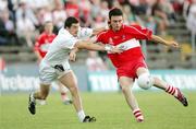 1 July 2006; Eoin Bradley, Derry, in action against Andrew McLoughlin, Kildare. Bank of Ireland All-Ireland Senior Football Championship Qualifier, Round 2, Derry v Kildare, Celtic Park, Derry. Picture credit: Oliver McVeigh / SPORTSFILE