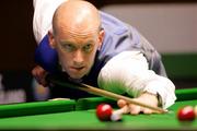 15 August 2006; Peter Ebdon in action. Peter Edbon.v.Dominic Dale. Northern Ireland trophy, round 2, World Snooker, Waterfront Hall, Belfast. Picture credit; Oliver McVeigh  / SPORTSFILE