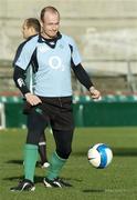 25 November 2006; Denis Hickie shows his football skills during the Captain's Run. Ireland Rugby Captain's Run, Lansdowne Road, Dublin. Picture credit: Damien Eagers / SPORTSFILE
