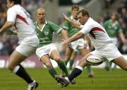 6 March 2004; Peter Stringer of Ireland in action against Richard Hill of England during the RBS Six Nations Rugby Championship match between England and Ireland at Twickenham Stadium in Twickenham, England. Photo by Brendan Moran/Sportsfile