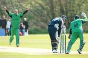 29 April 2007; John Mooney, Ireland, bowls out M Van Jaarsveld, Kent, with his first bowl. Allianz ECB Friends Provident One Day Trophy, Ireland v Kent, Stormont, Belfast, Co. Antrim. Picture credit: Russell Pritchard / SPORTSFILE