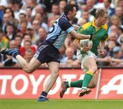17 June 2007; Kevin Reilly, Meath, in action against Ray Cosgrove, Dublin. Bank of Ireland Leinster Senior Football Championship Quarter-Final Replay, Dublin v Meath, Croke Park, Dublin. Picture credit: Pat Murphy / SPORTSFILE