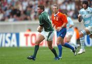 30 September 2007; Ireland's Ronan O'Gara in action against Argentina. 2007 Rugby World Cup, Pool D, Ireland v Argentina, Parc des Princes, Paris, France. Picture credit; Brian Lawless / SPORTSFILE