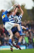 21 October 2007; Damien Sheridan, Senechalstown, in action against Mark Ward and David Bray, right, Navan O'Mahony's. Meath Senior Football Championship Final, Senechalstown v Navan O'Mahony's, Pairc Tailteann, Navan, Co. Meath. Picture credit: Brian Lawless / SPORTSFILE