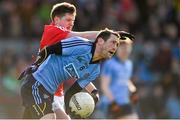 1 February 2015; Denis Bastick, Dublin, in action against Donal Og Hodnett, Cork. Allianz Football League, Division 1, Round 1, Cork v Dublin, Páirc Uí Rinn, Cork. Picture credit: Diarmuid Greene / SPORTSFILE