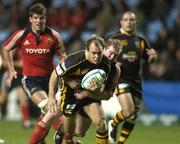 10 November 2007; Mark Van Gisbergen, London Wasps, is tackled by Anthony Horgan, Munster. Heineken Cup, Pool 5, Round 1, London Wasps v Munster, Ricoh Arena, Foleshill, Coventry, England. Picture credit; Matt Browne / SPORTSFILE *** Local Caption ***