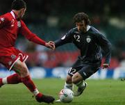 17 November 2007; Stephen Hunt, Republic of Ireland, in action against Neale Eardley, Wales. 2008 European Championship Qualifier, Wales v Republic of Ireland, Millennium Stadium, Cardiff, Wales. Picture credit; David Maher / SPORTSFILE
