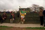 2 April 2000; Johnny Dooley of Offaly runs out prior to the Church & General National Hurling League Division 1A Round 5 match between Offaly and Clare at St Brendan's Park in Birr, Offaly. Photo by Damien Eagers/Sportsfile