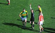 24 August 2008; Darragh O Se, Kerry, is sent off by referee Joe McQuillan, Cavan. GAA Football All-Ireland Senior Championship Semi-Final, Kerry v Cork, Croke Park, Dublin. Picture credit: Stephen McCarthy / SPORTSFILE