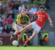 24 August 2008; Kevin McMahon, Cork, in action against Marc O'Se, Kerry. GAA Football All-Ireland Senior Championship Semi-Final, Kerry v Cork, Croke Park, Dublin. Picture credit: David Maher / SPORTSFILE