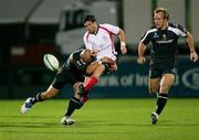 27 August 2008; Ian Humphreys, Ulster, in action against Dale Rasmussen, Worcester. Pre-season Friendly, Ulster v Worcester, Ravenhill Park, Belfast. Picture credit: Oliver McVeigh / SPORTSFILE